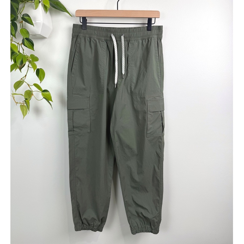 Vuori Birch Jogger Army Green Pants Womens M High Rise Athletic Utility Hiking